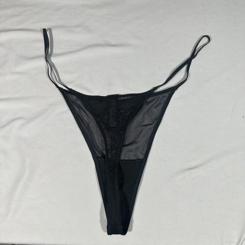 NEW $40 SKIMS [ 2PC 4X ]‎ ULTRA FINE MESH STRING Thong in Black + Truffle T2040